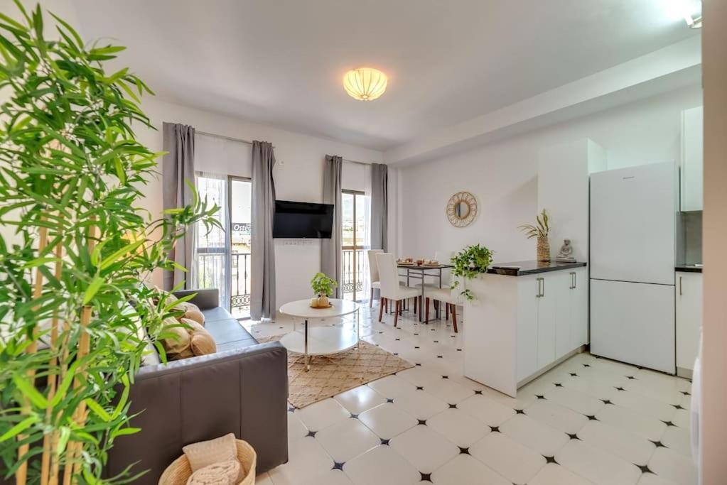 Lxr La Perla Renovated 2Hab. Apt 베날마데나코스타 외부 사진