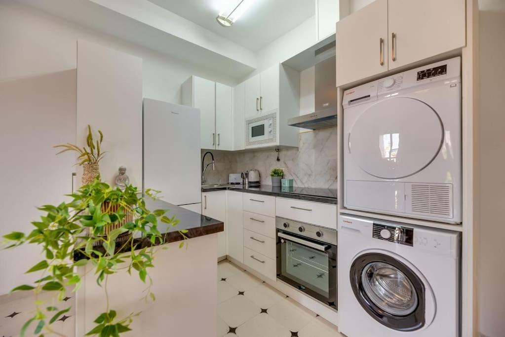 Lxr La Perla Renovated 2Hab. Apt 베날마데나코스타 외부 사진