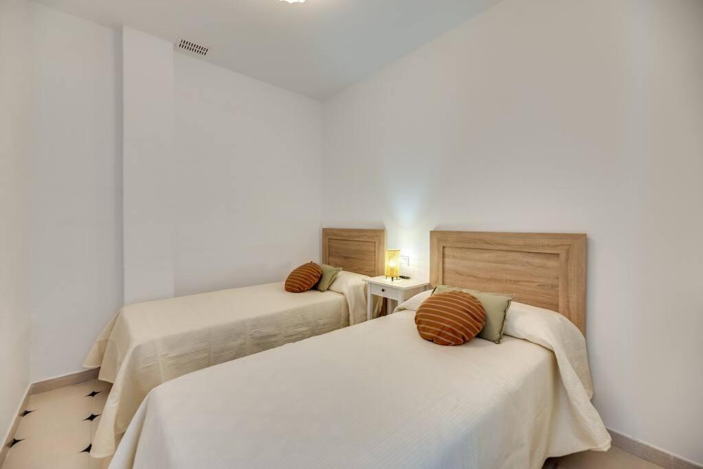 Lxr La Perla Renovated 2Hab. Apt 베날마데나코스타 외부 사진